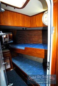 DD382 interior cabin aft hatch